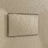 Superficie con effetto pietra e texture antiscivolo del piatto doccia Agorà