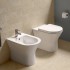 Copriwater avvolgente compatibile con sanitari serie Resort di Rak Ceramics