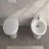 Wc filomuro bianco lucido con brida e scarico universale linea Cipro