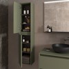 Colonna bagno sospesa 140 cm verde satinato ripiani regolabili Gaya