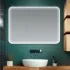 Specchio bagno stondato 90x70 cm reversibile con cornice slim LED 