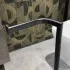 Dettaglio 1 Piantana porta rotolo e scopino da appoggio in acciaio nero opaco Fusion