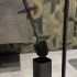 Dettaglio 2 Piantana porta rotolo e scopino da appoggio in acciaio nero opaco Fusion